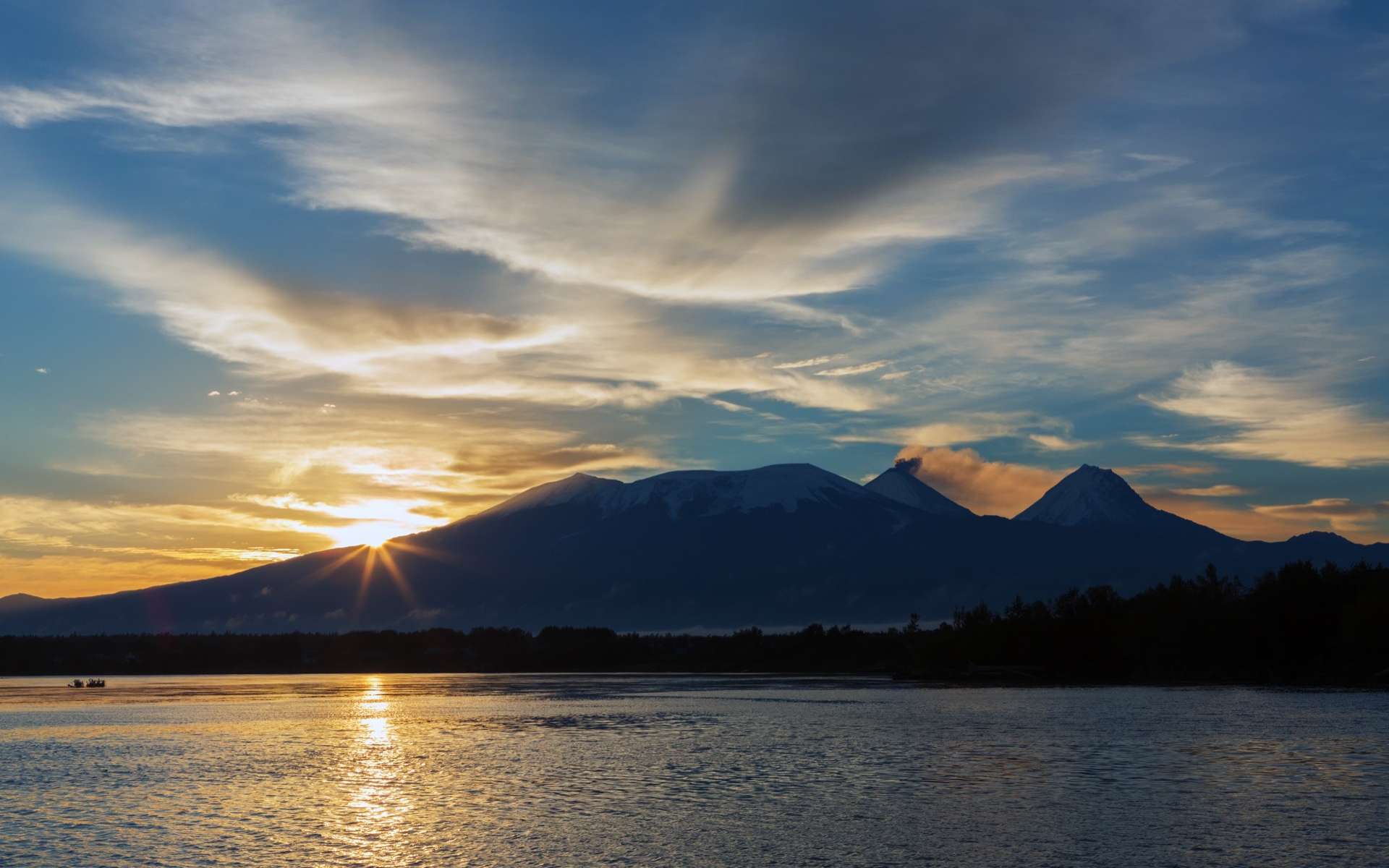 Quel paroxysme du volcan Klyuchevskoy, au Kamchatka !