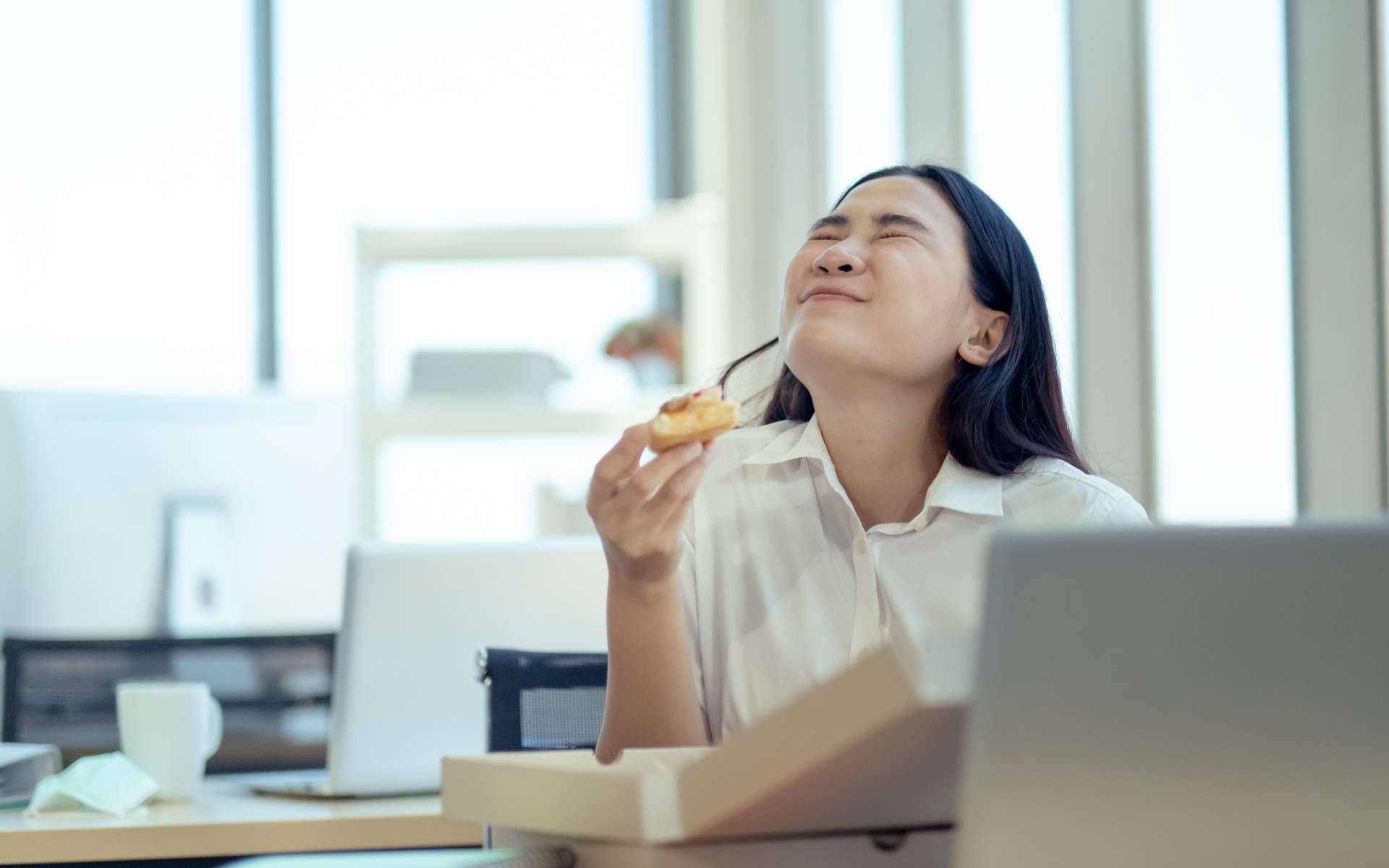 Futura Emploi : déjeuner à son poste de travail bientôt autorisé ?