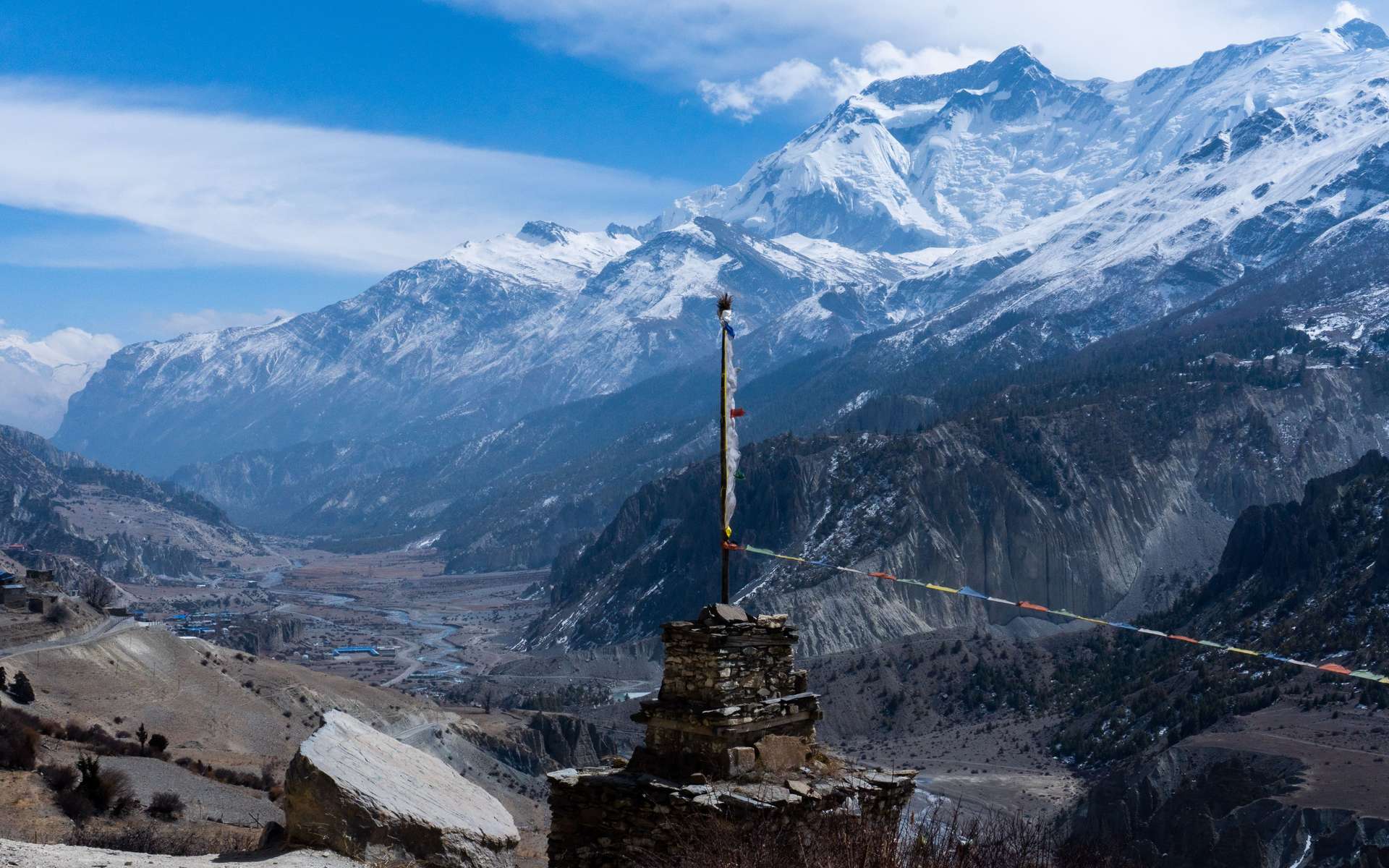 Himalaya : les faibles chutes de neige menacent l'accès à l'eau de la population