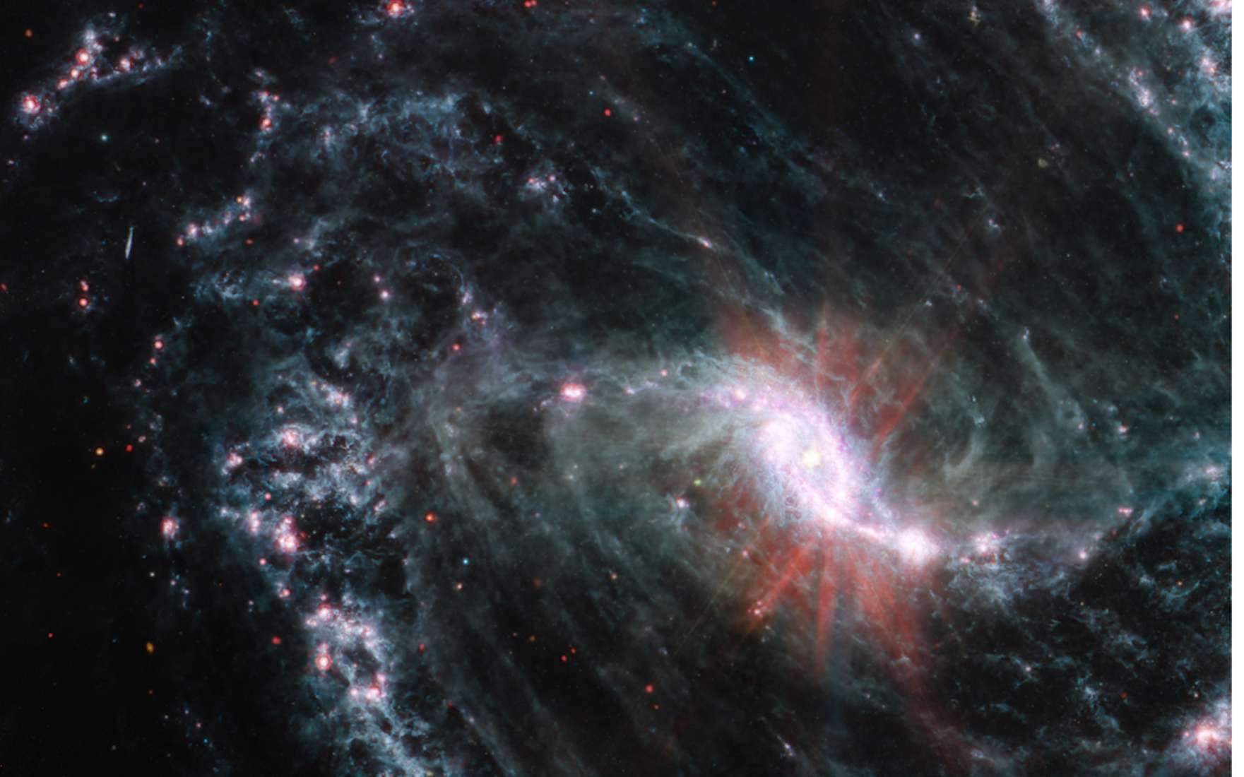 Le télescope James-Webb nous fait rêver avec ces images qui dissèquent des galaxies spirales proches