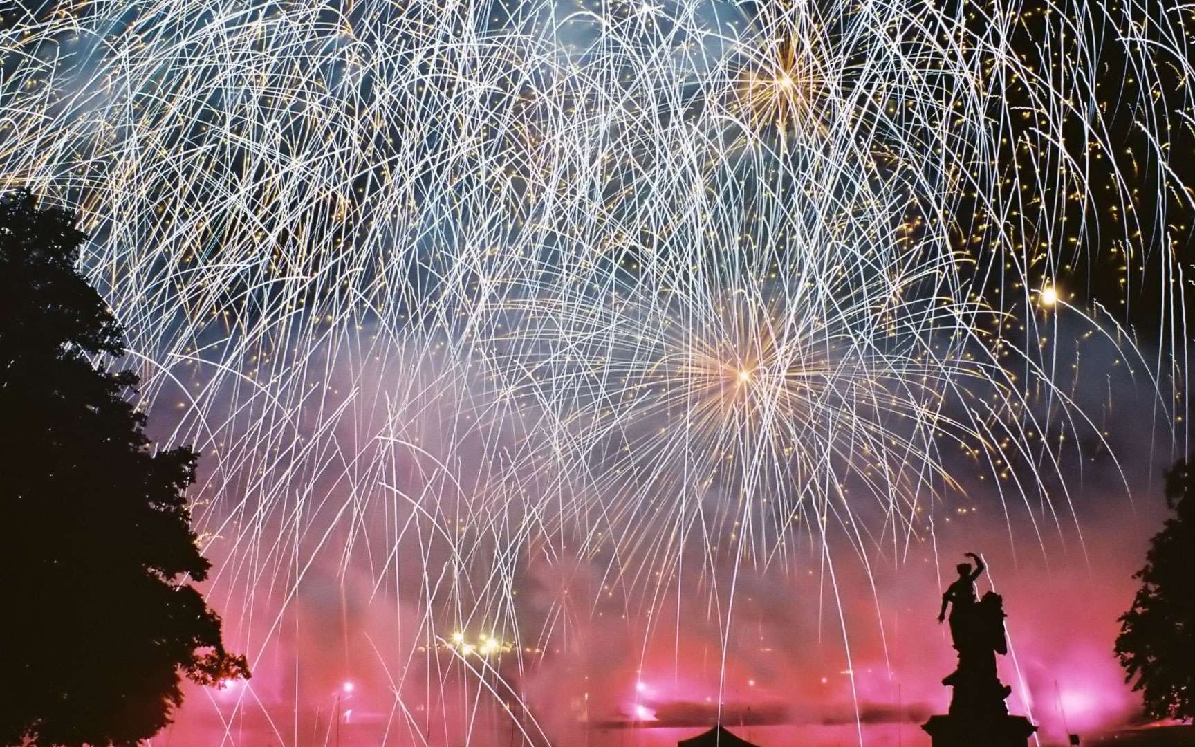 Photos Feu d'artifice les Nuits de Feu de Chantilly Photos Feu d'artifice les Nuits de Feu de Chantilly