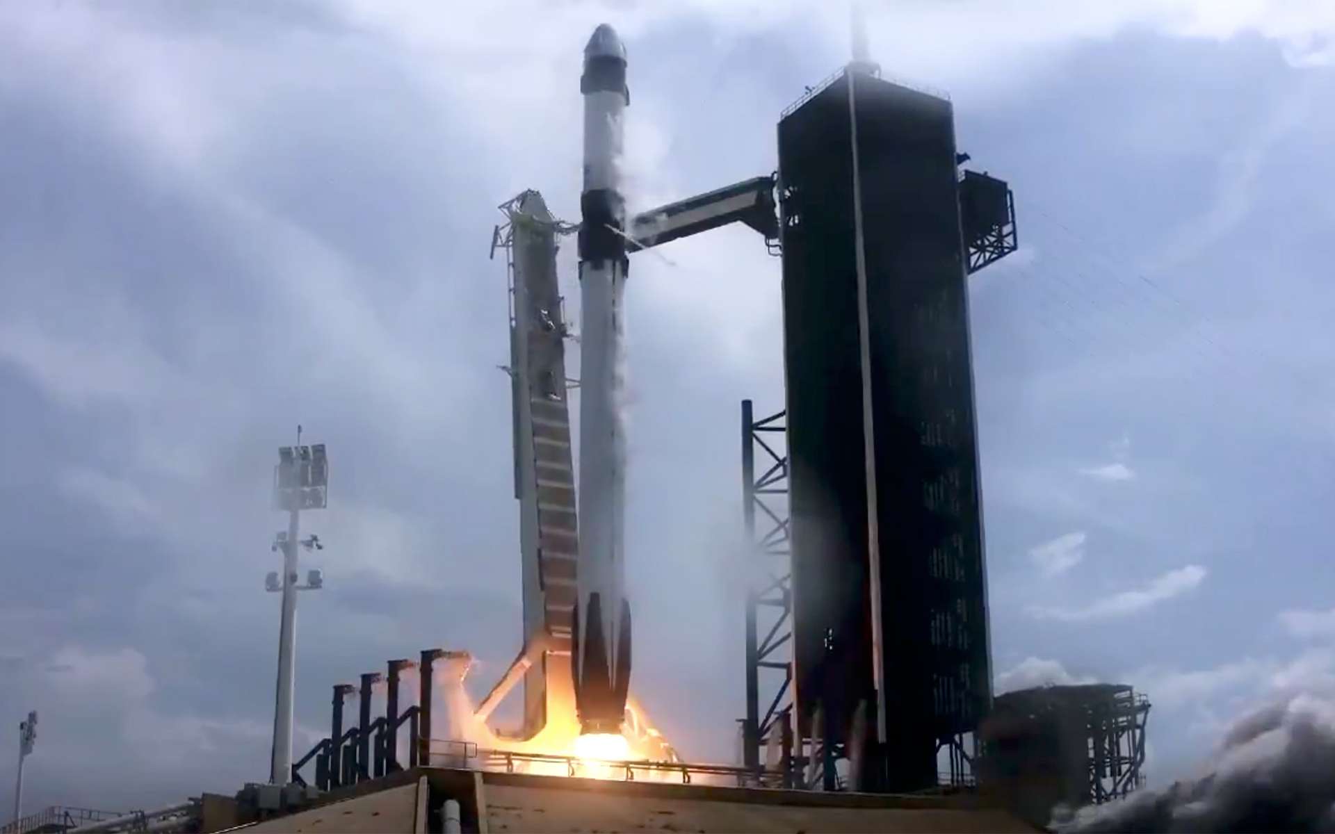 SpaceX : revivez le lancement réussi du premier vol habité de Crew Dragon