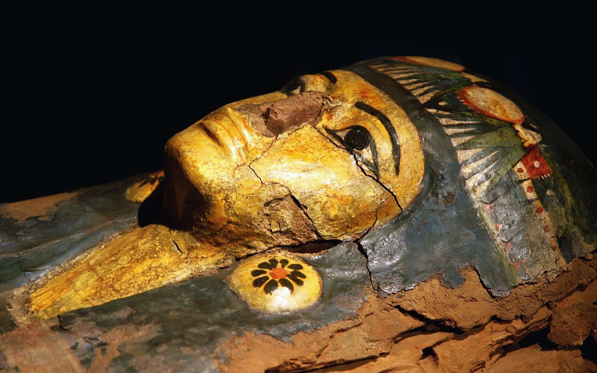 Découverte de la première momie égyptienne enceinte