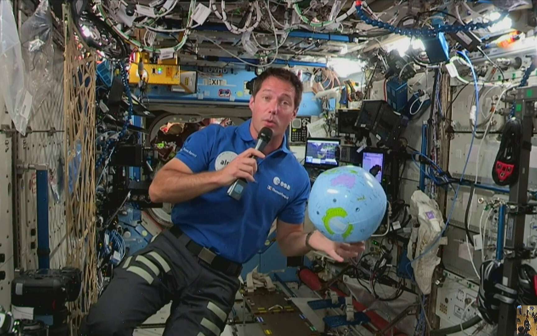 Thomas Pesquet : les meilleurs moments de son interview à bord de la Station spatiale