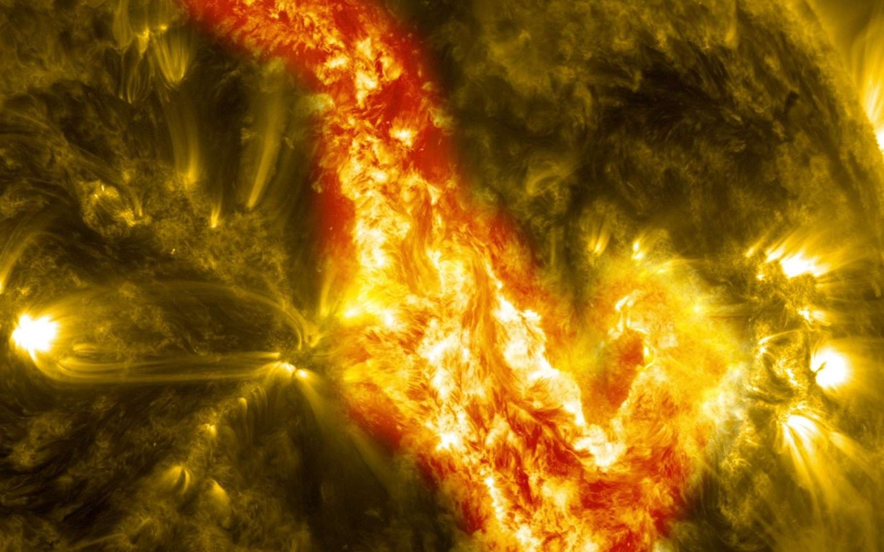 La reconnexion magnétique est responsable, entre autres, du déclenchement des éruptions solaires. © skeeze, Pixabay, DP