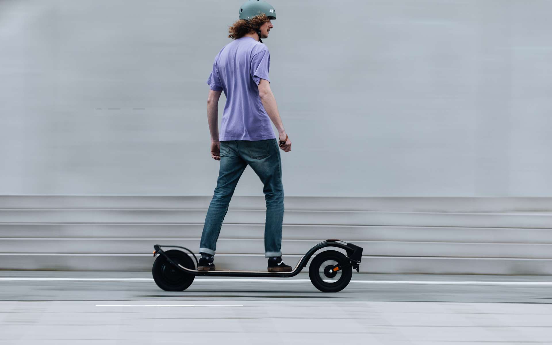 Surfer toute l'année, même en ville avec Curvway