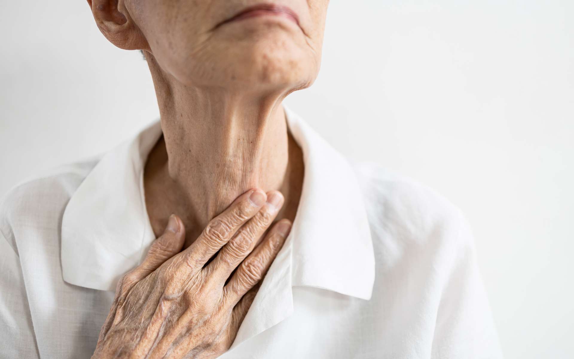 La maladie de Parkinson touche aussi la voix des malades. © Satjawat, Adobe Stock