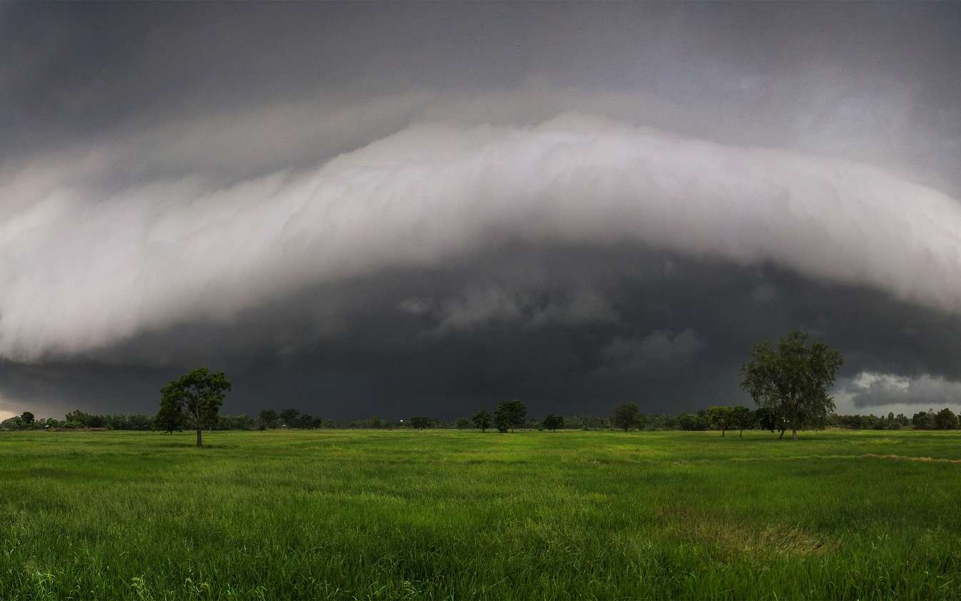 Phénomène météo extraordinaire : le derecho, une ligne d'orages ultra-violents