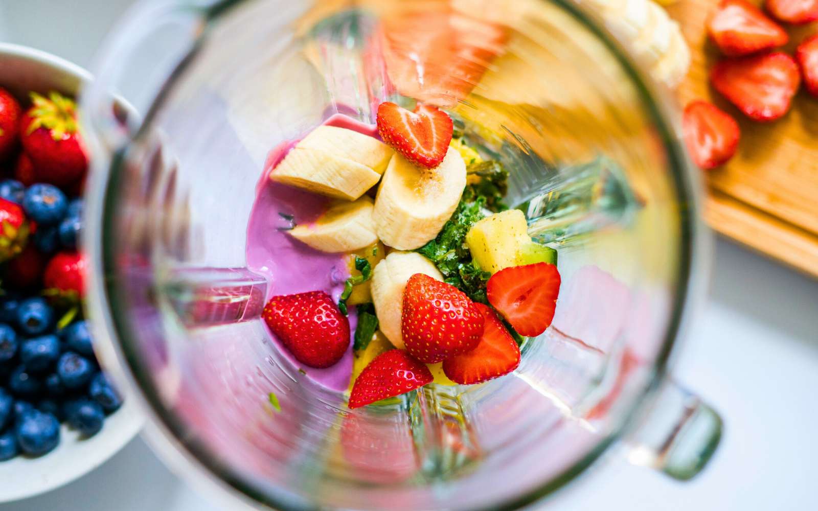 Votre smoothie favori pourrait être... moins sain que vous le pensiez
