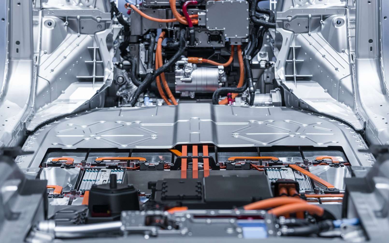 Les avantages des batteries lithium-soufre sont connus depuis plusieurs années déjà, mais les cherchent peinent encore à les rendre aussi fiables et endurantes que les batteries lithium-ion. © Sergii Chernov / Shutterstock