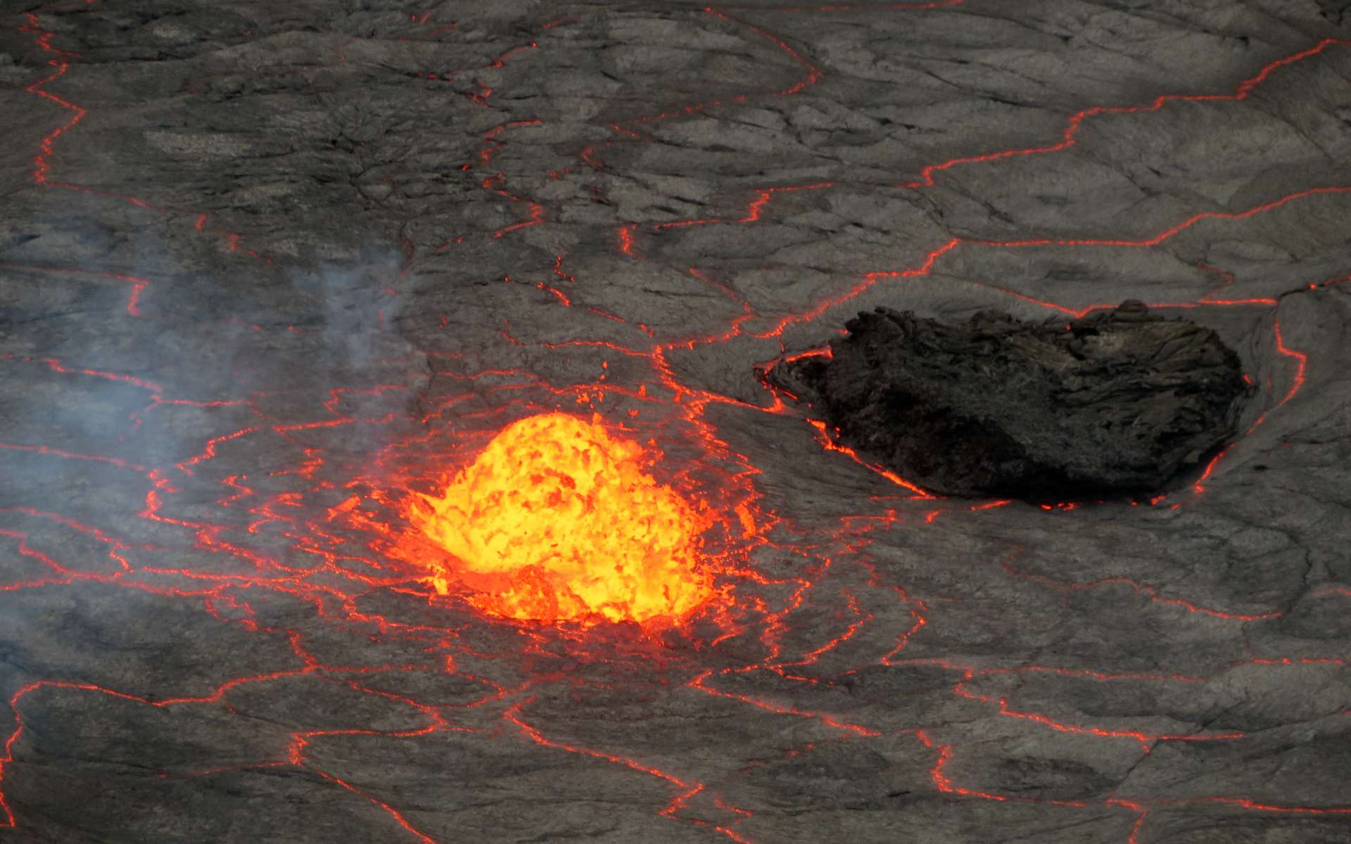 Un splendide lac de lave s'est formé à Hawaï