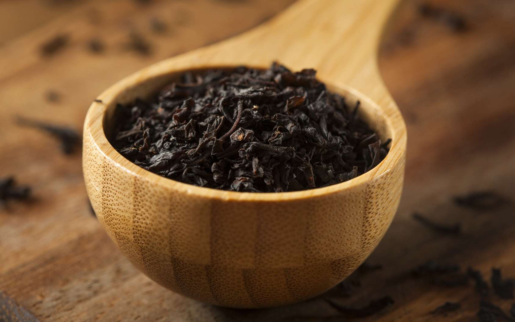 Le thé noir est plus fermenté que le thé vert. © Brent Hofacker, Fotolia