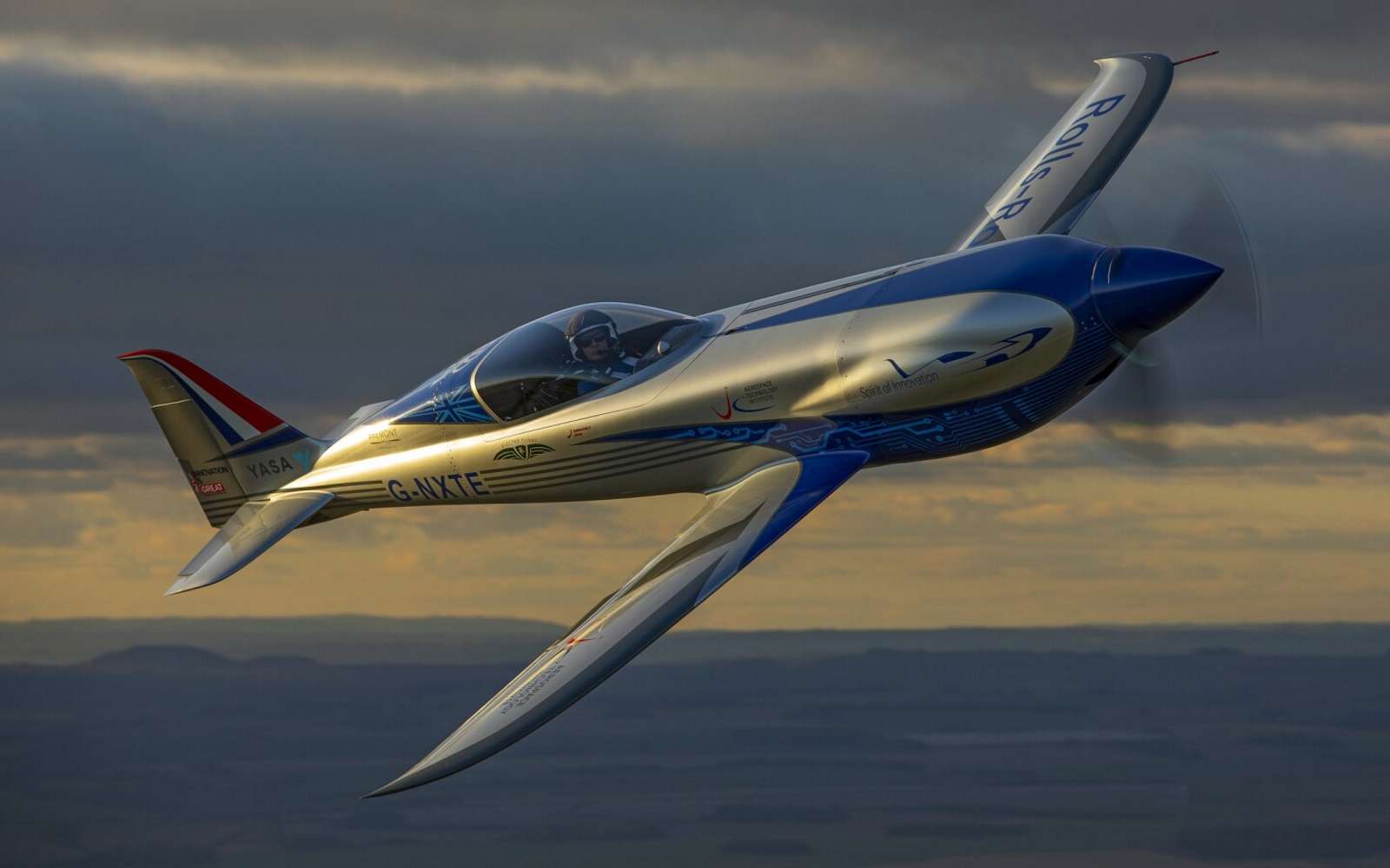 Le Spirit of Innovation lors de son vol d’essai. © Rolls-Royce