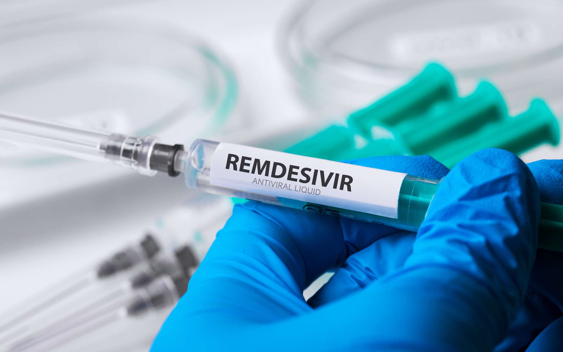 Le Remdésivir est injecté par voie intra-musculaire. © Tobias Arhelger, Adobe Stock
