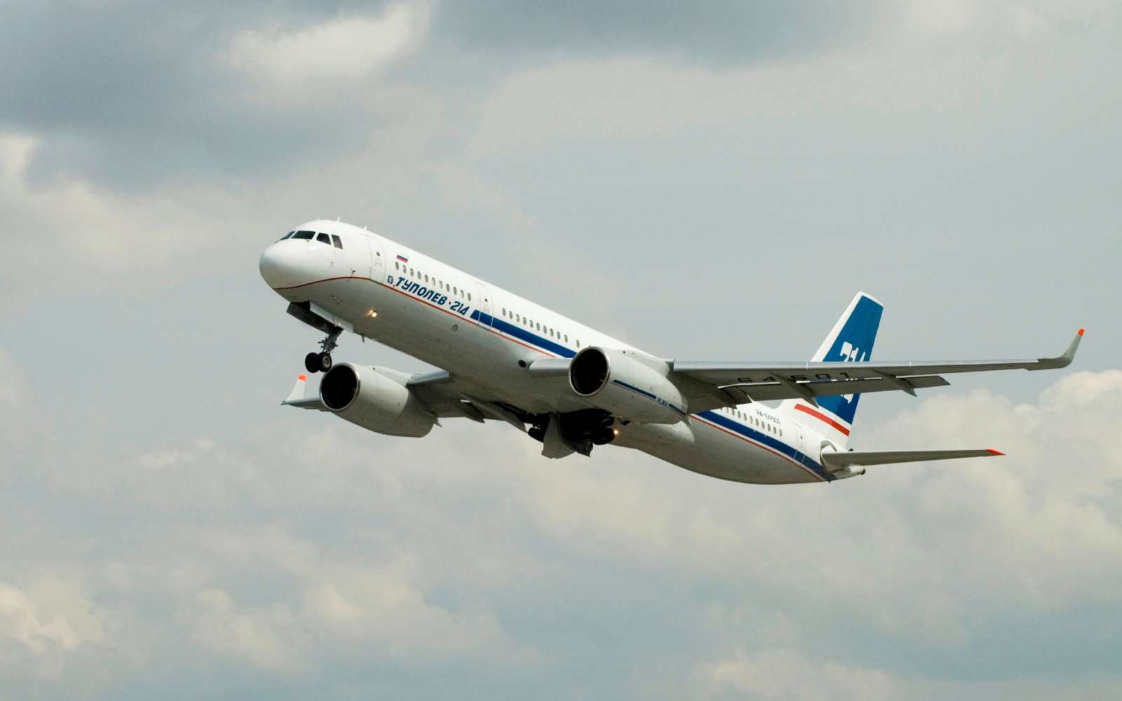 Aviation : la Russie relance la fabrication des Tupolev Tu-214