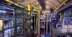 La découverte du boson de Brout-Englert-Higgs a mis sur le devant de la scène au LHC les détecteurs Atlas et CMS, faisant un peu oublier qu’il en existe deux autres, LHCb et Alice. Les membres de la collaboration LHCb (Large Hadron Collider beauty) viennent pourtant de confirmer l’existence d’un hadron exotique qui pose problème dans le cadre du modèle standard. Baptisée Z(4430), cette particule contiendrait quatre quarks.