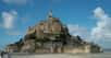 Le Mont-Saint-Michel est l’un des sites touristiques les plus visités en France. Pour les chercheurs, son histoire et celle des populations qui l’ont fait vivre gardent toujours une part de mystère. La découverte récente d’un cimetière datant du Moyen Âge apporte néanmoins de nouveaux éclairages.
