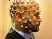 Les neurosciences continuent leur essor vers la révolution annoncée du XXIe siècle. Il est désormais possible d'identifier une personne grâce à l'activité bioélectrique de son cerveau avec 100 % de succès. Ces « empreintes cérébrales » permettent une identification plus sécurisée.