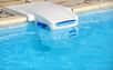 À la recherche d’une solution efficace pour traiter l’eau de votre piscine sans ajout de chlore chimique ? L’électrolyseur au sel transforme naturellement le sel en chlore actif, assurant une désinfection continue et plus douce.