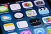 Apple vient de publier la première mise à jour de sécurité pour son système d’exploitation mobile iOS 15. Une faille permet l’exécution de code arbitraire, et Apple a reconnu qu’elle serait déjà utilisée pour attaquer les iPhone et iPad.