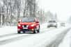 La neige pourra compliquer les déplacements sur les routes à partir de vendredi, surtout à l'est de la France. © Roman Babakin, Adobe Stock