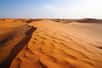 Au cœur du désert du Sahara subsistent quelques lacs qui n’ont jamais été asséchés depuis plus de 4.000 ans malgré les conditions d’extrême sécheresse. Ces lacs contiennent les seules archives climatiques de la région. Leur étude permet de retracer l’évolution du climat sur les derniers millénaires mais également de comprendre les systèmes climatiques qui influencent cette région du Globe.