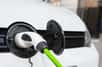 Selon une étude réalisée par Bloomberg New Energy Finance, le prix d'achat d'une voiture électrique devrait être inférieur à celui d'une voiture à essence d'ici sept ans. Sous certaines conditions…