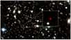 Une batterie de télescopes ayant observé pendant plus de 1.000 heures un astre baptisé HD1 suggère que l'on observe la plus ancienne galaxie détectée à ce jour. Elle pourrait abriter un quasar, ou une population mythique d'étoiles primitives, jamais encore mis en évidence réellement mais prédit par les théoriciens.