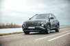 Le Hyundai Tucson Plug-in Hybrid est un SUV hybride rechargeable. Grâce à sa motorisation électrifiée, il dispose d’une belle autonomie et de performances intéressantes. Découvrez ce SUV proposé en trois finitions qui ne manque pas d’atouts pour conquérir un marché dynamique.