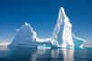 L’activité du phytoplancton et les processus chimiques autour des très grands icebergs séquestrent efficacement le CO2 de l’atmosphère. L’effet était connu mais largement sous-estimé selon une équipe britannique. Ces blocs de glace géants stockeraient 20 % du carbone absorbé par l’océan Antarctique et joueraient donc un rôle de régulateur pour le réchauffement du climat.