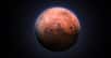 Voilà plus de 20 ans que les scientifiques s’arrachent les cheveux sur la question de l’origine du méthane observé dans l’atmosphère de Mars, et plus spécifiquement dans le cratère Gale où séjourne actuellement le rover Curiosity. Sur la base d’expériences en laboratoire, une nouvelle étude pourrait cependant apporter des réponses. Celles-ci révèlent que le rover serait bien impliqué dans cette histoire mystérieuse !