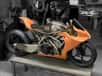 Un concepteur de motos uniques est en train de créer un modèle essentiellement composé de titane. Un travail de titan pour une moto spectaculaire.