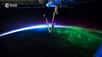 Durant sa mission de six mois dans la Station spatiale, entre mai et novembre 2014, Alexander Gerst a — entre autres — réalisé une série de photographies de la Terre que l'Esa vient de diffuser sous forme de time-lapse. Six minutes au-dessus du monde en ce jour de Noël...