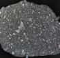 De nouvelles observations de la météorite d’Allende, menées à l’aide de la technique de diffraction d’électrons rétrodiffusés de Kikuchi, ont fourni des informations sur la formation des premières roches du Système solaire. Avant de former les météorites compactes que l’on retrouve sur Terre, ces premières roches devaient être tellement poreuses qu’elles devaient ressembler à de la Barbe à papa.