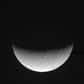 Découvert en 1789 par l’astronome et compositeur germano-britannique William Herschel, Encelade est le sixième satellite de Saturne par la taille, et le quatorzième par sa distance. Mais ses caractéristiques étonnantes en font une cible de choix pour Cassini, dont les données du dernier survol viennent d'être reçues.