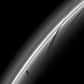 Cette configuration d’aspect chaotique de l’anneau F de Saturne est provoquée par le passage de la petite lune Prometheus.