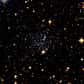 Une équipe d’astronomes a découvert que l’une des galaxies naines en orbite autour de notre Galaxie était mille fois plus massive que ne le laisse apparaître son contenu en étoiles. Ce genre de petites galaxies était prédit depuis longtemps par le modèle de la matière noire froide. Mais ici, il s’agit d’un record.