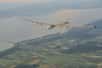 La seconde version de l’avion solaire de Solar Impulse, c’est-à-dire l’appareil qui tentera le tour du monde l’an prochain, a réalisé son premier vol, aux mains d’un pilote d’essai. Les résultats sont annoncés probants : la folle aventure continue.