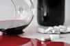 Après un infarctus du myocarde, la consommation de vin rouge permettrait de faire chuter le taux de cholestérol, d'améliorer la fluidité sanguine et d'augmenter le taux d'antioxydants. Les détails de l'étude.