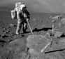 Ce n’est plus un secret pour personne. Lorsque des hommes retourneront sur la Lune, leur principal ennemi sera… la poussière. Malgré les missions Apollo, elle reste très mal connue et ses effets imprévisibles. De nouvelles études sont lancées, non pas sur des échantillons... mais sur des données accumulées sur de vieilles bandes magnétiques.