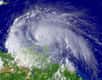 La force de Coriolis dévie les vents vers la droite dans l'hémisphère nord et dirige la trajectoire des cyclones. © NOAA