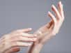 L'eczéma est une maladie de peau ayant le plus souvent une origine allergique. Que faire en cas d'apparition d'eczéma sur les mains, les bras ou le visage ?