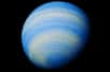 Cette exoplanète a déjà été largement étudiée par les astronomes. Mais ils viennent d’en obtenir des données inédites par le télescope spatial James-Webb. Des données qui indiquent que HD 189 733 b pue les œufs pourris !