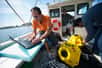 Des chercheurs de l’université de Buffalo viennent de tester avec succès un réseau Wi-Fi sous-marin, qui pourrait un jour contribuer à améliorer la surveillance des océans ainsi que la détection des tsunamis et des pollutions.