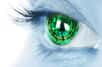 Un brevet obtenu par Samsung décrit un concept de lentilles de contact connectées à un smartphone qui seraient munies d’une caméra et d’une technologie d’affichage en réalité augmentée. Un système similaire aux lunettes connectées de Google, mais placé directement sur les yeux.