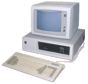 Le 12 août 1981, IBM lançait sur le marché le 5150 PC. Vendu 1565 $ (soit l'équivalent de 4000 $ aujourd'hui), équipé d'un processeur Intel et d'un système d'exploitation conçu par une jeune pousse dirigée par Bill Gates, cet ordinateur personnel de 12 kg est à l'origine de l'explosion de l'industrie du PC.