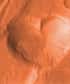 L'amour est universel, la preuve avec ces cœurs photographiés par les orbiteurs martiens MRO et MGS.
