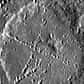 On connaît la signature de la pointe de l'épée que laissait un célèbre personnage dont le nom commençait par la dernière lettre de l'alphabet. Voici que la sonde Messenger a photographié deux chaînes de craterlets sur Mercure qui se croisent en X.