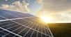 Alors que les décideurs du monde entier sont réunis à Glasgow pour la COP26 afin de trouver de nouveaux accords sur le climat, les scientifiques continuent de travailler à développer les solutions qui feront du monde de demain, un monde plus efficient. Aujourd’hui, une équipe propose de fabriquer des panneaux solaires photovoltaïques deux fois plus efficaces et moins chers que ceux qui sont actuellement sur le marché.