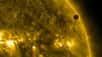 Vénus, ici de passage devant le Soleil, présente une période de rotation synodique (117 jours) largement inférieure à sa période de rotation sidérale (243 jours). © Nasa Goddard Space Flight Center, Flickr, CC by 2.0